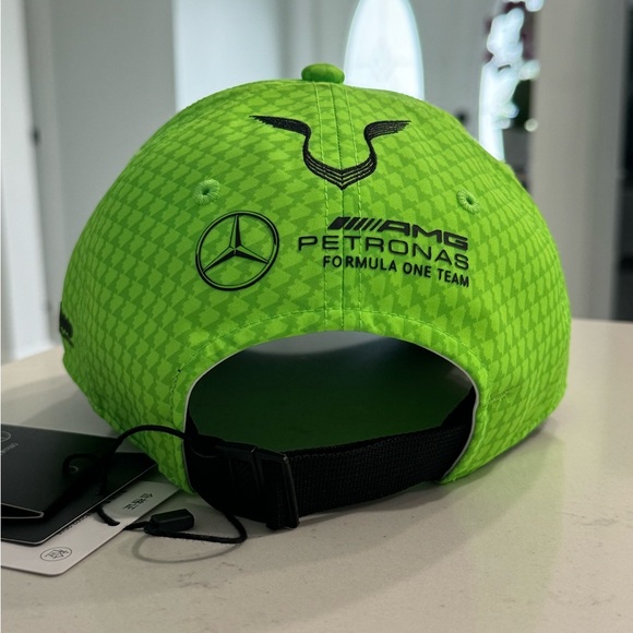 Mercedes AMG Petronas Formula One Team - MAPF1 RP LH COL DRIVER BB CAP/HAT OSFA - Picture 5 of 13